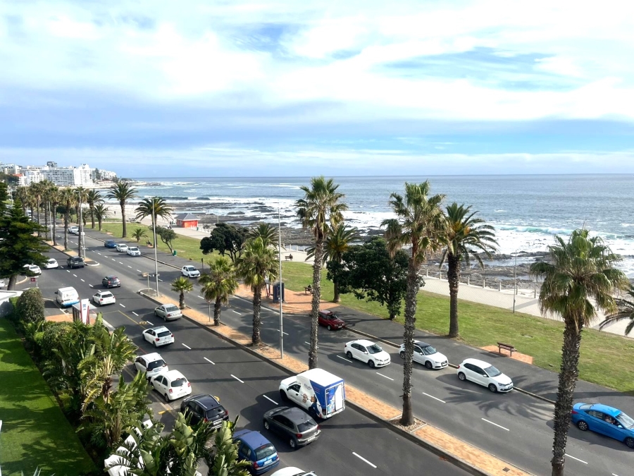 To Let 2 Bedroom Property for Rent in Sea Point Western Cape